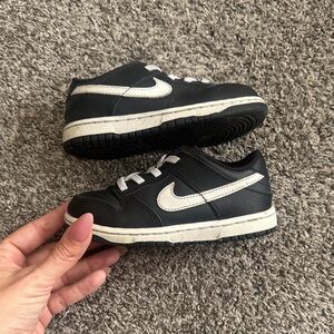 Nike Kids Black and White Sneakers